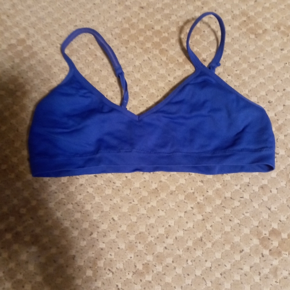 Sports bra bundle - Picture 4 of 7